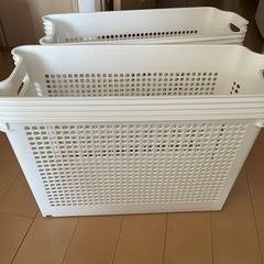 キャスター付き収納ボックス2個　スタッキング　の画像