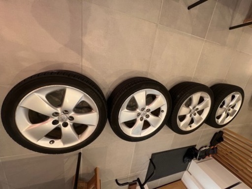 30プリウス　17インチホイール