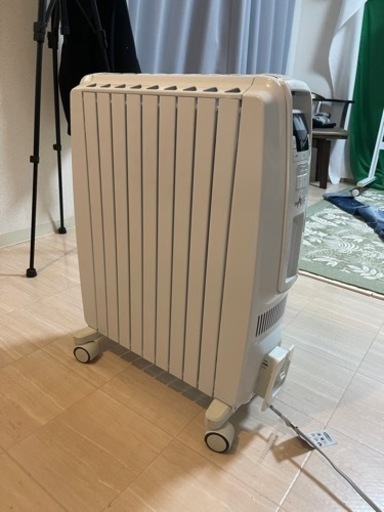 【デロンギ】家電 季節、空調家電 オイルヒーター