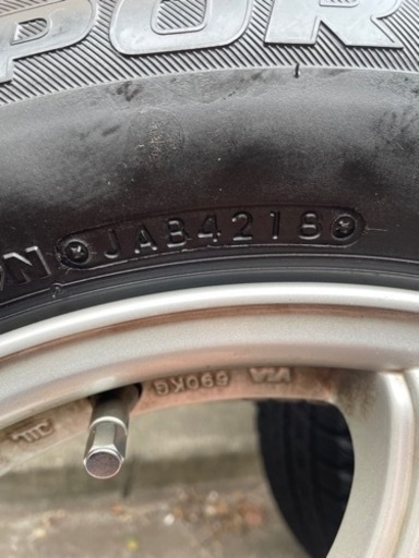 車のパーツ タイヤ、ホイール
