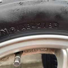 車のパーツ タイヤ、ホイールの画像