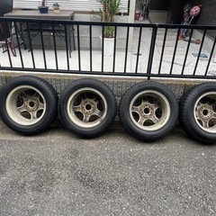 車のパーツ タイヤ、ホイールの画像