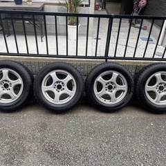 車のパーツ タイヤ、ホイール