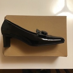 高級靴レガータ22万円パンプスの画像