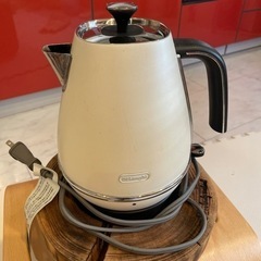 デロンギ DeLonghi ケトル 電気ポット