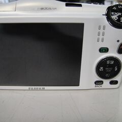 【①】富士フィルム　デジタルカメラ　FINEPIX　F800EXR　デジカメの画像