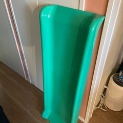 ジャングルジム用の滑り台の画像