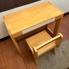 受け渡し予定者が決まりました5/26まで　【値下げしました】キッズ　机