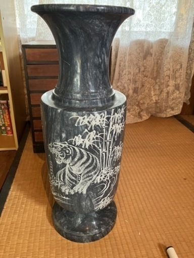 最高級天然大理石　壺