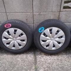 車のパーツ タイヤ、ホイール