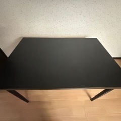 IKEAテーブル