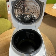 三菱　炊飯器　2020年製の画像