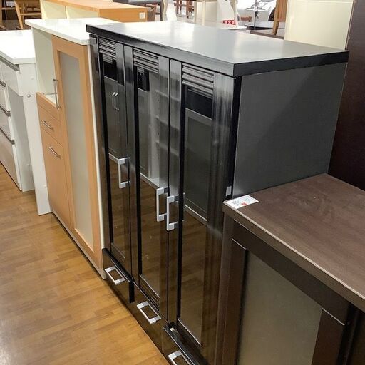 1時間の無料軽トラック貸出サービス！【レイン90】3枚扉書棚(ブラック)のご紹介!