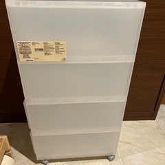 無印良品4段キャスター付きの画像