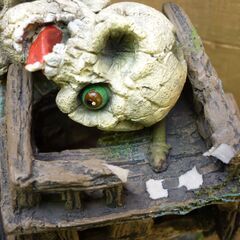 JUNK ジャンク品(欠け有の為) 水槽内オブジェ アクアリウム アクアアンティークアクセサリー 沈没船後部＆どくろ　物々交換対応の画像