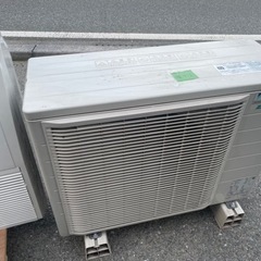 ■中古品 ダイキン 天吊りエアコン ３馬力 業務用 内機FHP80DJ/外機RZRP80BDT 2021年製 リモコン付き 3相200V 動作問題なし■の画像