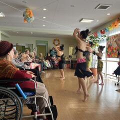 草加スタジオ　タヒチアンダンス＆フラダンスインプルメンツ（楽器） - 草加市