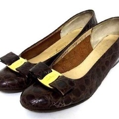 Salvatore Ferragamo パンプスの画像