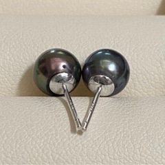 黒蝶本真珠　照り抜群　パールピアス　アレルギー対応　シルバーs925 7.5mm の画像
