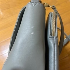 ショルダーバッグの画像