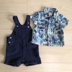 【お値下げ】セット売りbabyGAP サロペット＋シャツ70センチの画像