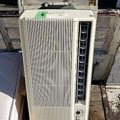 もりた窓用エアコン。わくあり、リモコンあり2,008年の画像