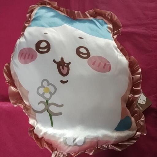 ちいかわ　ハチワレ　クッション