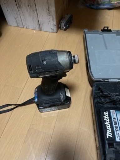 マキタ　インパクトレンチ