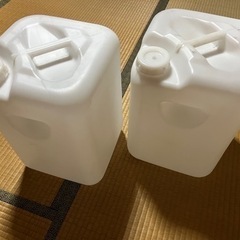 ポリタンク　容器×2