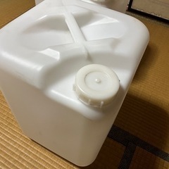 ポリタンク　容器×2の画像