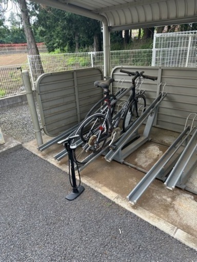 自転車、マウンテンバイク、ロードバイク