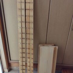中古の組み立て式棚です  