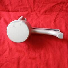 果物絞り器 アルミ製 業務用？の画像