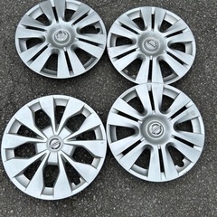 車のパーツ タイヤ、ホイール