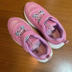 スニーカー　18cm ピンク　光るの画像