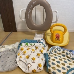 アンパンマン 幼児用補助便座　リッチェルスタンド　スリーコインズ補助便座　トレーニングパンツ95cm９枚セットの画像