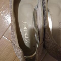 ラメリボンパンプスの画像