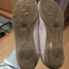 ラメリボンパンプスの画像