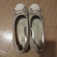 ラメリボンパンプス