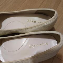 リボンパンプスの画像