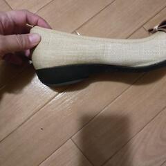 リボンパンプスの画像