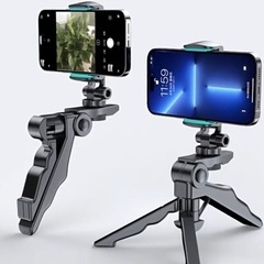 自撮り棒付きのスマートフォン三脚、360度回転可能なスマートフォン用三脚スタンドの画像