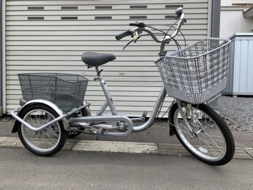 車庫保管　３段変速スイング機能三輪自転車　natural flow