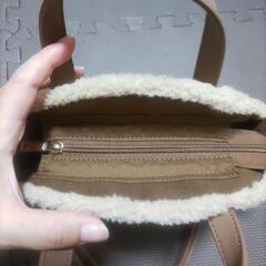 [グローブ]モコモコショルダーバッグの画像