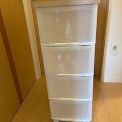 (交渉中)【コンパクト】キャスター付き収納ケース
