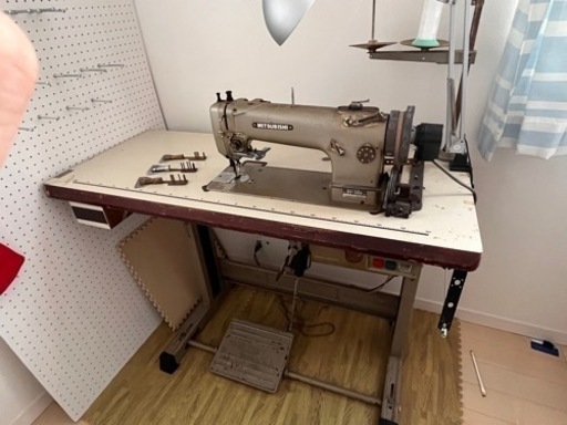 工業用平ミシン　三菱　DY-350