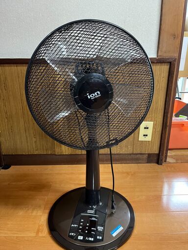 扇風機（黒）