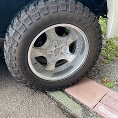 車のパーツ タイヤ、ホイール