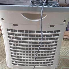 空気清浄機　シャープ　プラズマクラスター説明書付、箱無しの画像