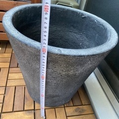 【受渡決定】大型植木鉢　受け皿付きの画像